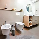 The Q Superior - A Penthouse With Jacuzzi And Sauna Apartament Rovinj
