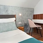 The Q Superior - A Penthouse With Jacuzzi And Sauna Apartament Rovinj