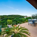 The Q Superior - A Penthouse With Jacuzzi And Sauna