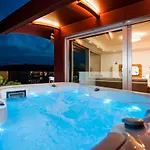 Apartament The Q Superior - A Penthouse With Jacuzzi And Sauna