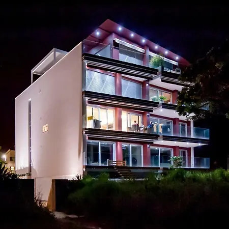 The Q Superior - A Penthouse With Jacuzzi And Sauna *
