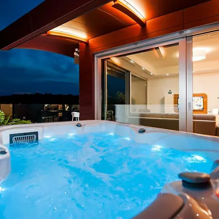 Apartamento The Q Superior - A Penthouse With Jacuzzi And Sauna