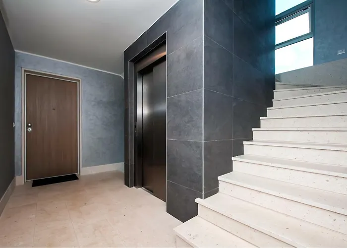 The Q Superior - A Penthouse With Jacuzzi And Sauna * Rovinj