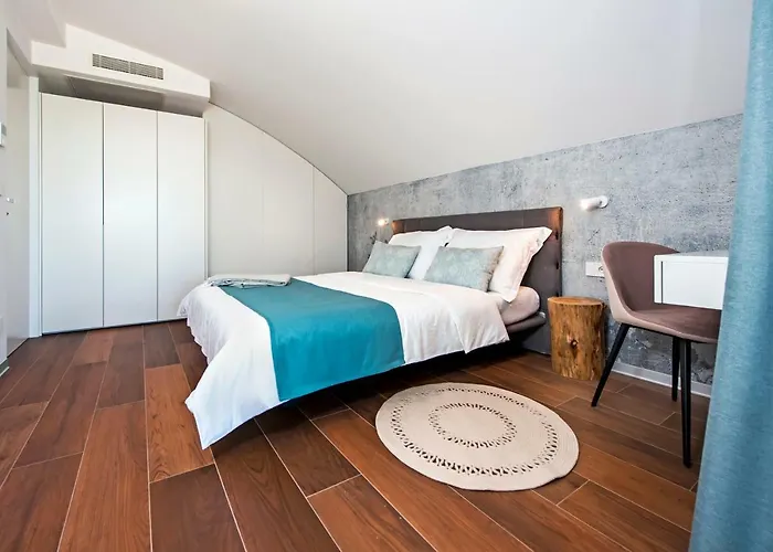 The Q Superior - A Penthouse With Jacuzzi And Sauna