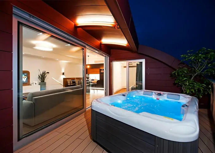Appartement The Q Superior - A Penthouse With Jacuzzi And Sauna *