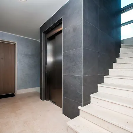 The Q Superior - A Penthouse With Jacuzzi And Sauna * Rovinj