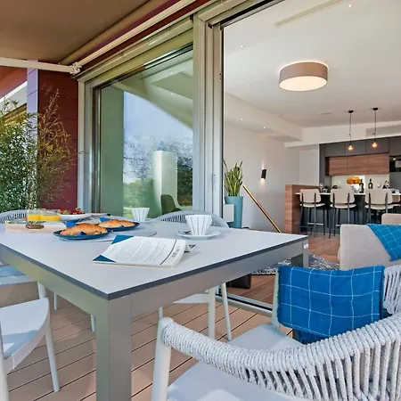 Apartament The Q Superior - A Penthouse With Jacuzzi And Sauna *