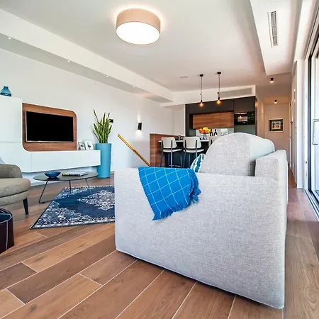 The Q Superior - A Penthouse With Jacuzzi And Sauna Apartament