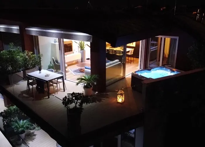 アパート The Q Superior - A Penthouse With Jacuzzi And Sauna