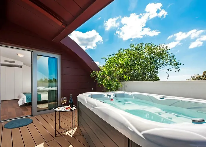 The Q Superior - A Penthouse With Jacuzzi And Sauna