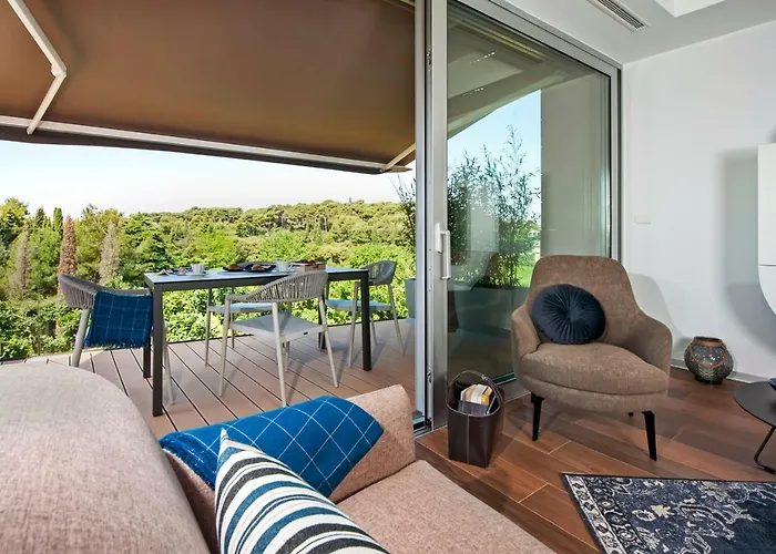 The Q Superior - A Penthouse With Jacuzzi And Sauna アパート