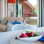 The Q Superior - A Penthouse With Jacuzzi And Sauna شقة *