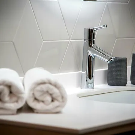 The Q Superior - A Penthouse With Jacuzzi And Sauna Apartment Rovinj